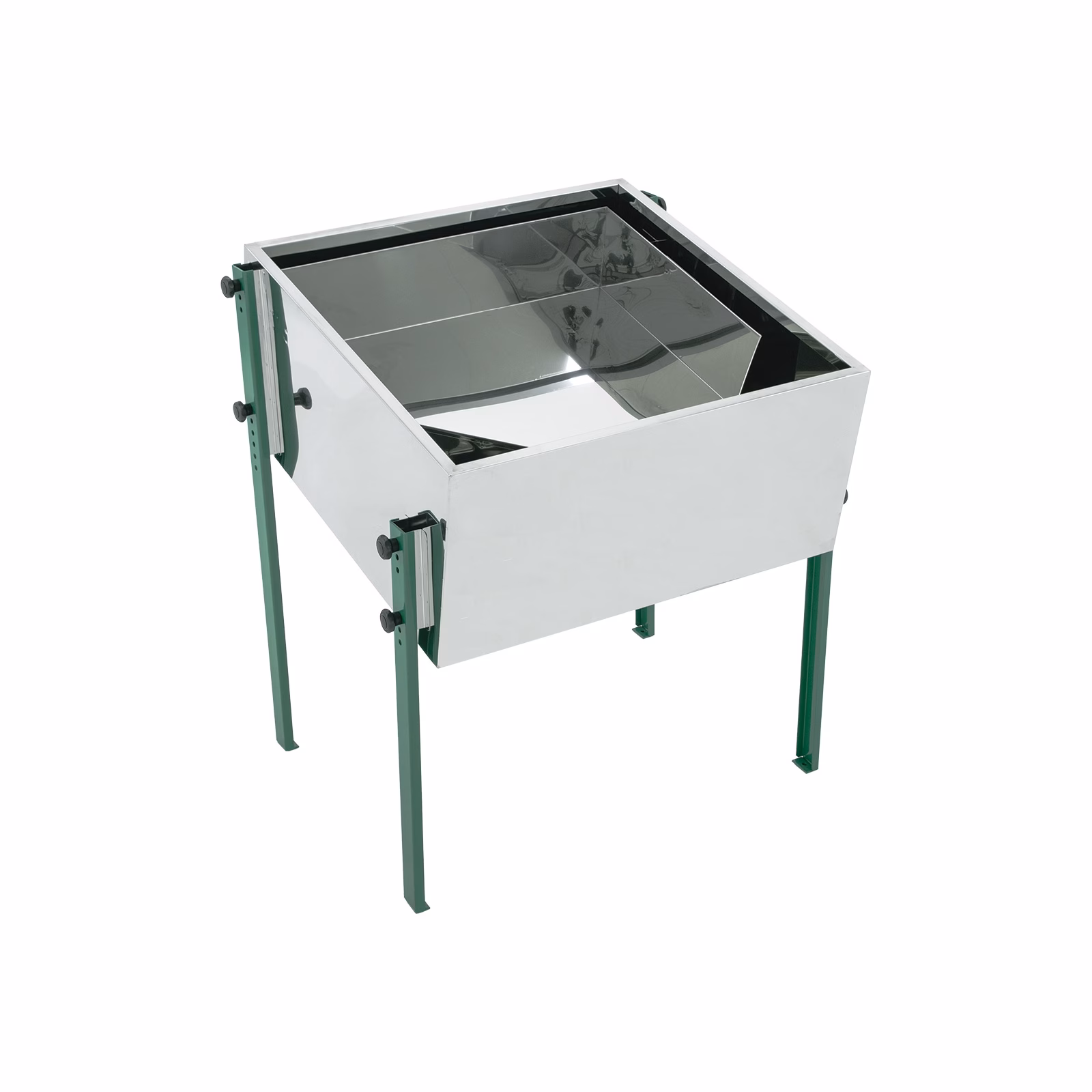 Geöffneter SAF Natura Solar-Wachsschmelzer OPTIMA SN_14 von links